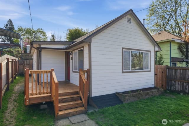 Property photo for 110 Olympic Ave, Bremerton
