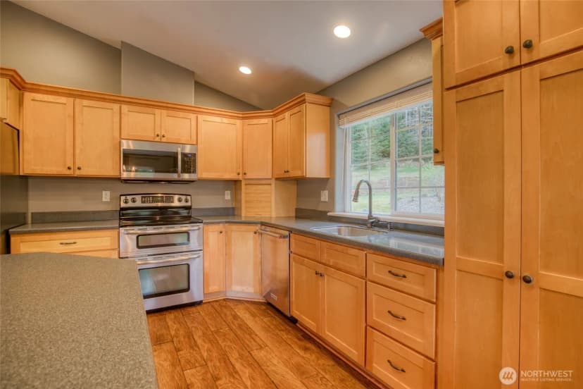 Property photo for 784 Us Hwy 101, Cosmopolis photo 9