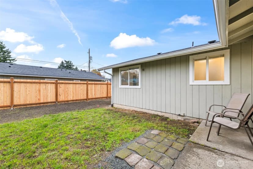 Property photo for 2135 S Sheridan Avenue #a, Tacoma photo 32