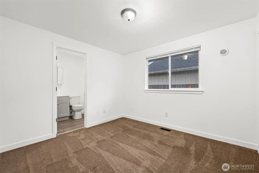 Property photo for 2135 S Sheridan Avenue #a, Tacoma photo 23