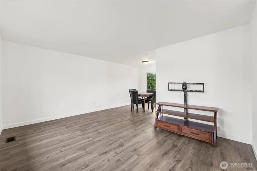 Property photo for 2135 S Sheridan Avenue #a, Tacoma photo 8
