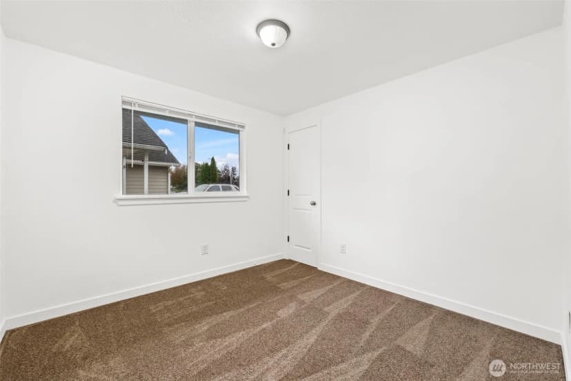 Property photo for 2135 S Sheridan Avenue #a, Tacoma photo 18