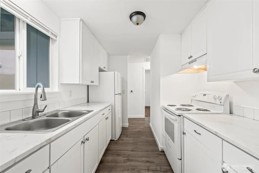 Property photo for 2135 S Sheridan Avenue #a, Tacoma photo 13