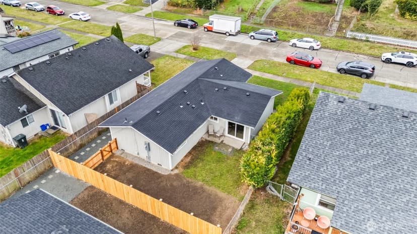 Property photo for 2135 S Sheridan Avenue #a, Tacoma photo 37