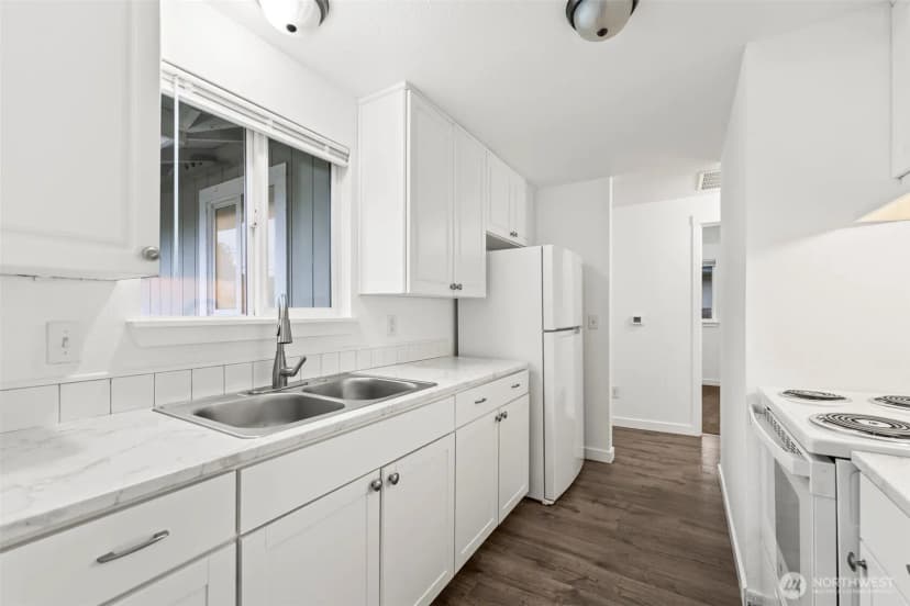 Property photo for 2135 S Sheridan Avenue #a, Tacoma photo 12