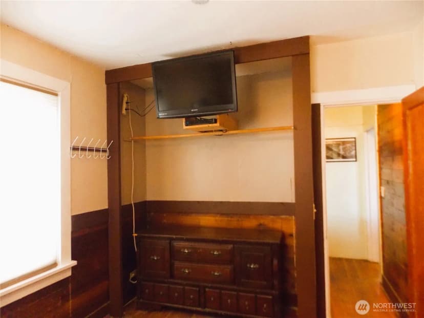 Property photo for 245 3rd Street, Morton photo 14