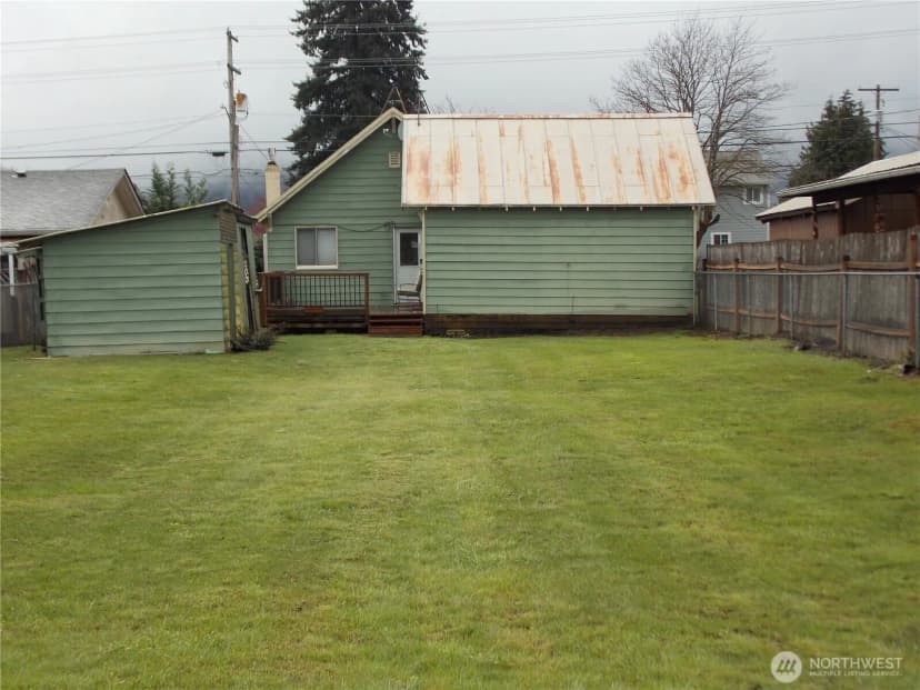 Property photo for 245 3rd Street, Morton photo 22