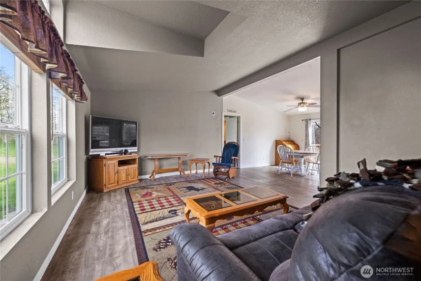 Property photo for 5206 Sandridge Road, Long Beach photo 4