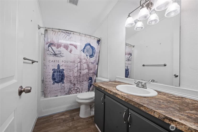 Property photo for 5206 Sandridge Road, Long Beach photo 25