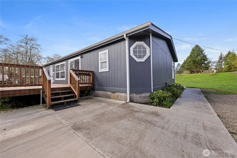 Property photo for 5206 Sandridge Road, Long Beach photo 31