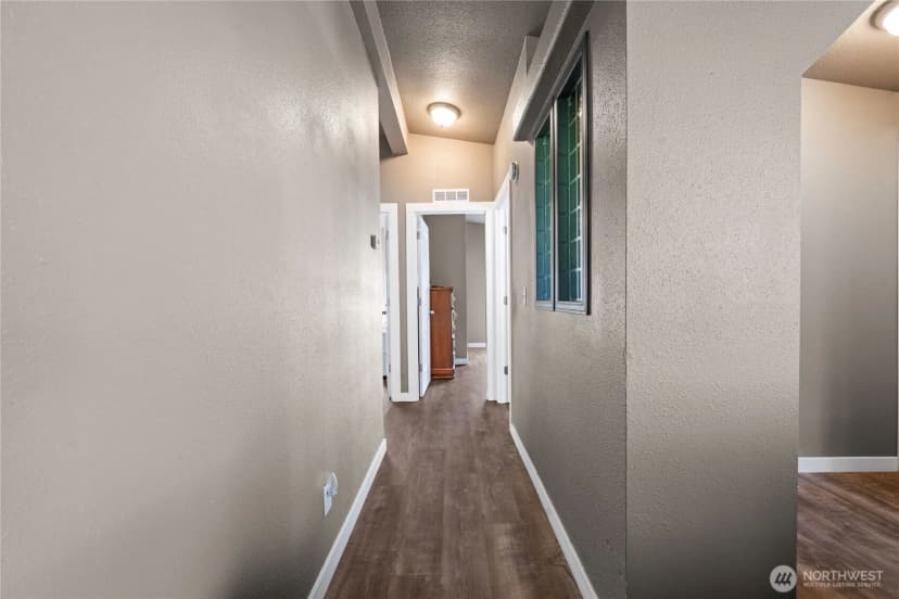 Property photo for 5206 Sandridge Road, Long Beach photo 22