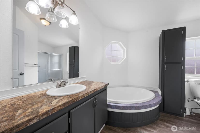 Property photo for 5206 Sandridge Road, Long Beach photo 17