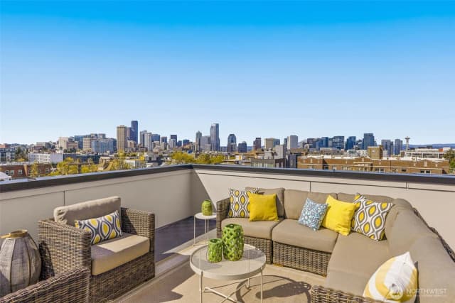 Property photo for 1319 E Denny Way, Seattle