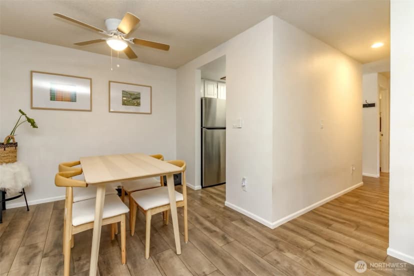Property photo for 13235 12th Avenue Sw #522, Burien photo 12