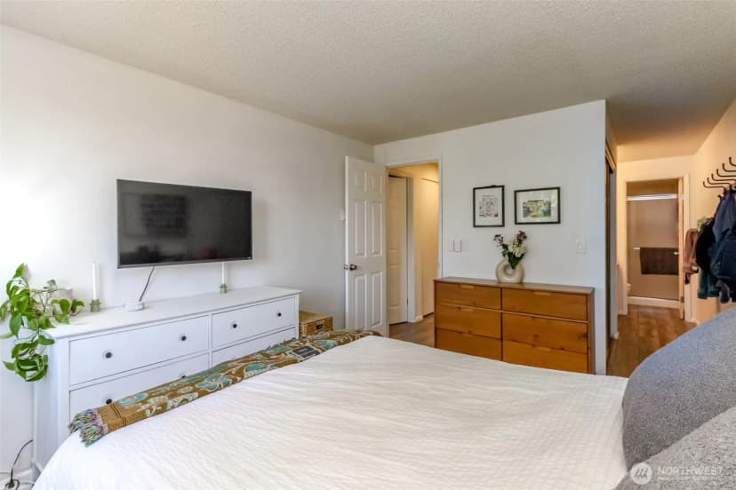 Property photo for 13235 12th Avenue Sw #522, Burien photo 24