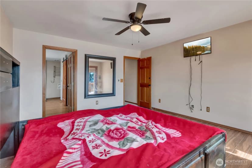 Property photo for 10422 45th Street Ct E, Edgewood photo 17