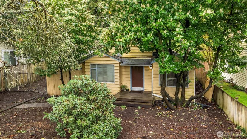 Property photo for 15527 Wallingford Avenue N, Shoreline photo 16