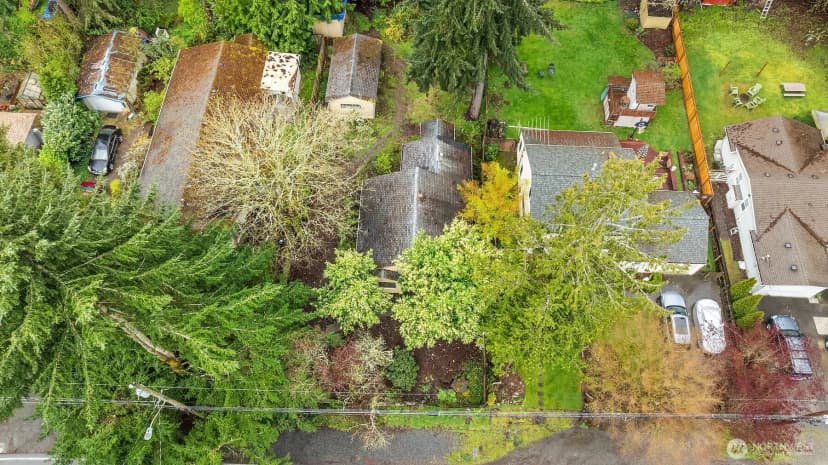 Property photo for 15527 Wallingford Avenue N, Shoreline photo 17