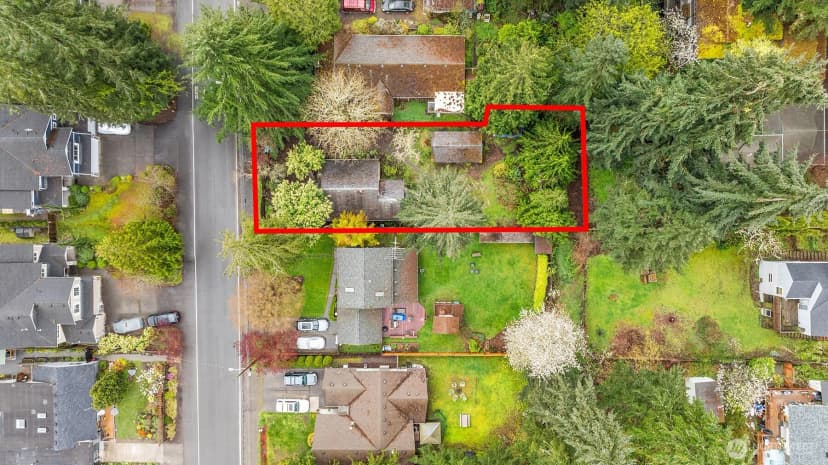 Property photo for 15527 Wallingford Avenue N, Shoreline photo 19