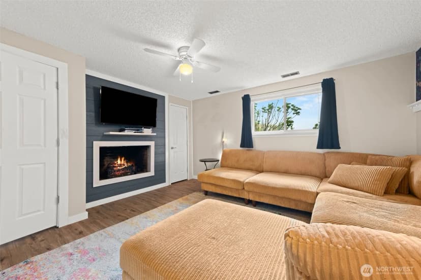 Property photo for 1602 Beech Avenue, Steilacoom photo 25