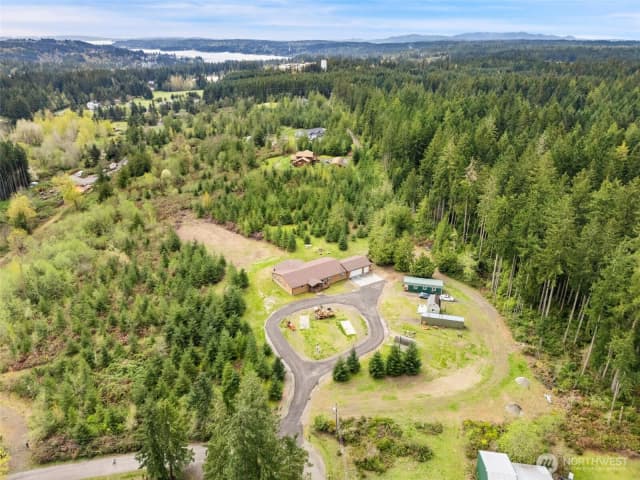 Property photo for 437 Nw Equestrian Drive, Poulsbo