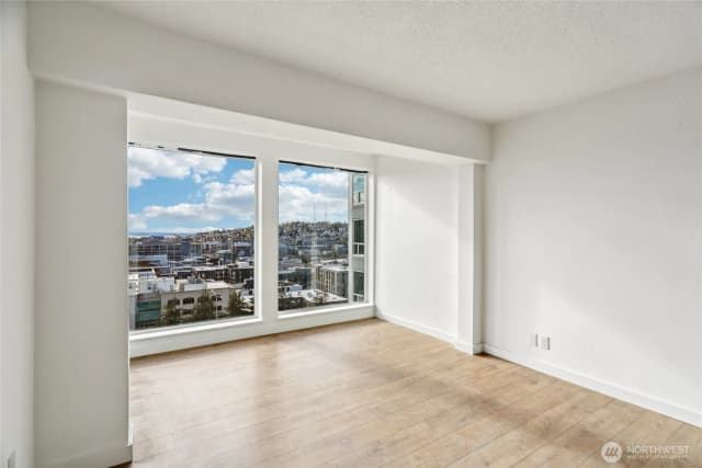 Property photo for 308 E Republican Street #608, Seattle photo 5