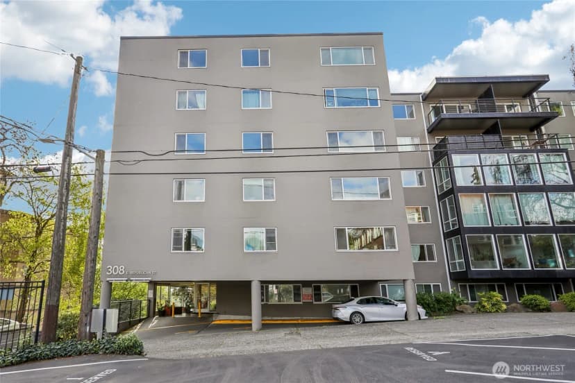 Property photo for 308 E Republican Street #608, Seattle photo 36