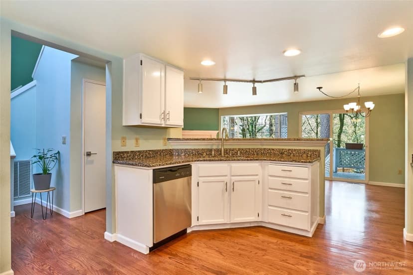 Property photo for 8730 133rd Avenue Ne, Redmond photo 10