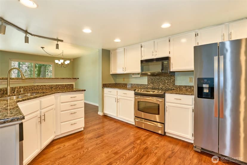 Property photo for 8730 133rd Avenue Ne, Redmond photo 11