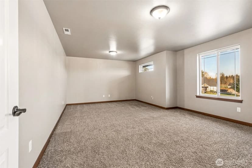 Property photo for 3127 292nd Street S, Roy photo 17