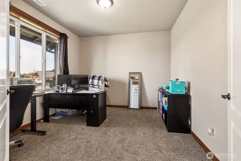 Property photo for 3127 292nd Street S, Roy photo 6