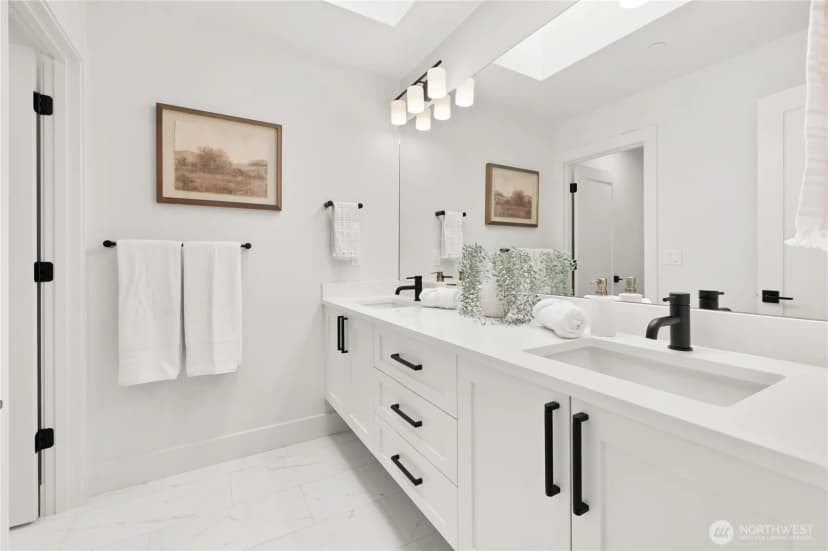 Property photo for 20371 80th Avenue Ne, Kenmore photo 22