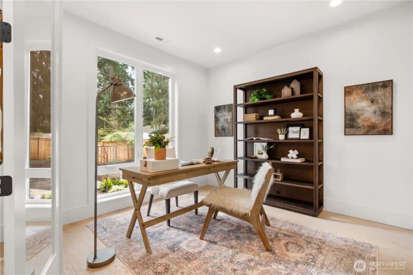 Property photo for 20371 80th Avenue Ne, Kenmore photo 6