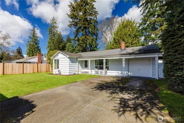 Property photo for 6515 Montclair Avenue Sw, Lakewood photo 2