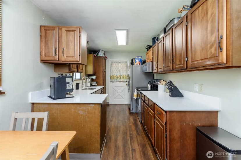 Property photo for 6515 Montclair Avenue Sw, Lakewood photo 17