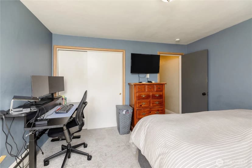 Property photo for 6515 Montclair Avenue Sw, Lakewood photo 8