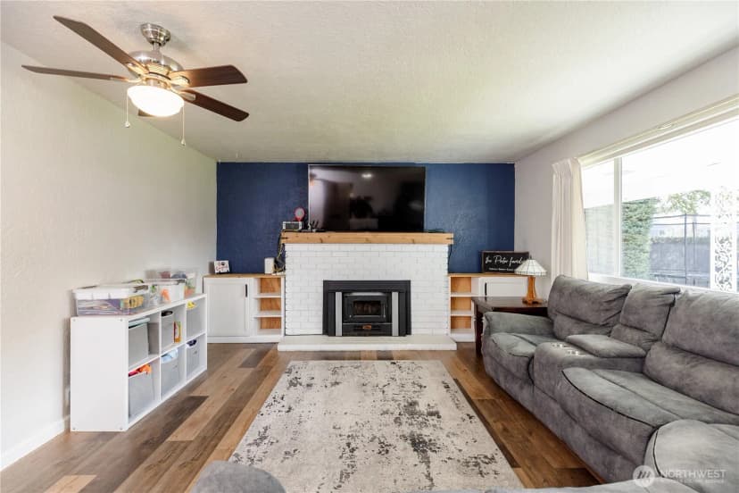 Property photo for 6515 Montclair Avenue Sw, Lakewood photo 6