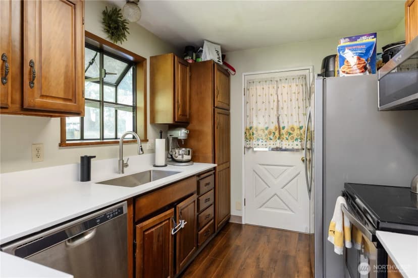 Property photo for 6515 Montclair Avenue Sw, Lakewood photo 19