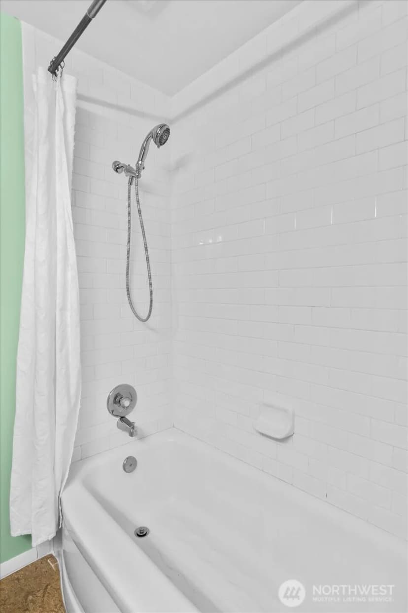 Property photo for 823 Nw 107th Street, Seattle photo 19
