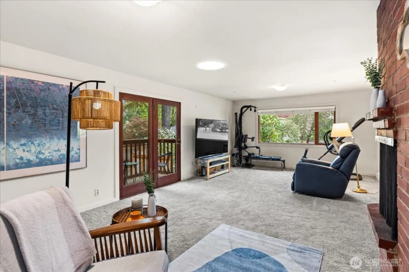Property photo for 823 Nw 107th Street, Seattle photo 11