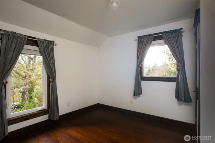 Property photo for 13101 Olalla Valley Road Se, Olalla photo 16