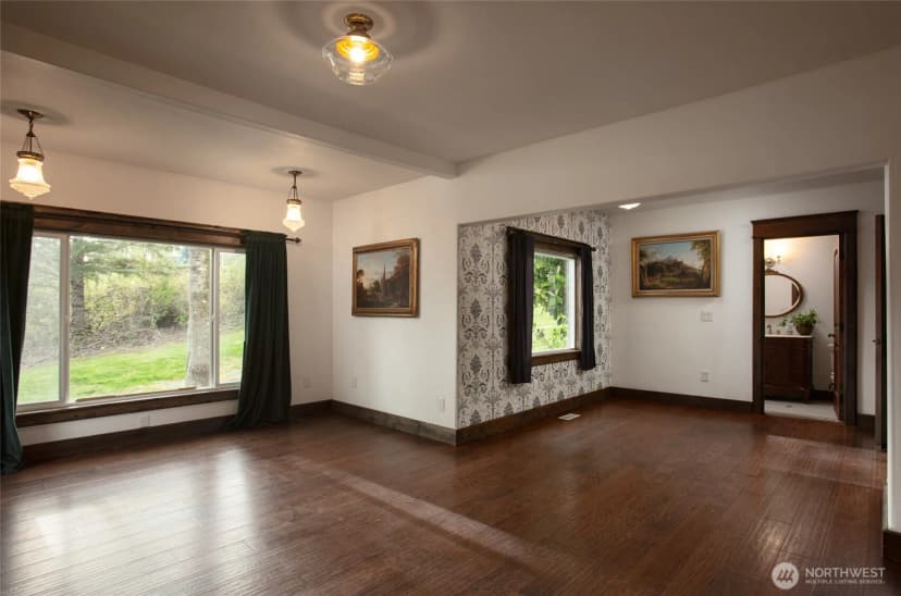 Property photo for 13101 Olalla Valley Road Se, Olalla photo 6