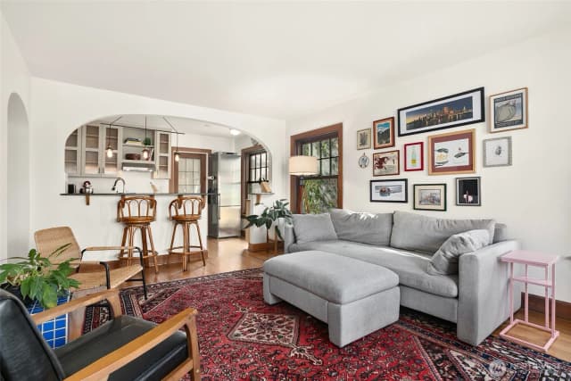Property photo for 408 Bellevue Avenue E #302, Seattle photo 5