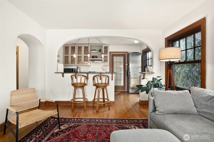 Property photo for 408 Bellevue Avenue E #302, Seattle photo 11