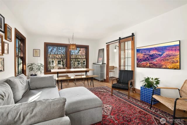 Property photo for 408 Bellevue Avenue E #302, Seattle photo 4