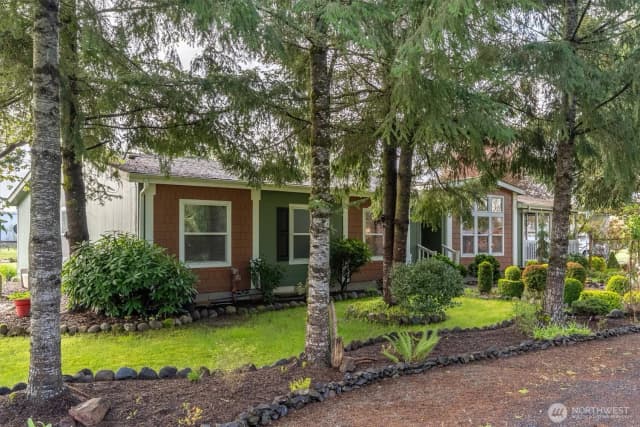 Property photo for 138 Twin Peaks Road, Toledo photo 2
