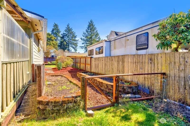 Property photo for 12219 76th Avenue S, Seattle photo 33