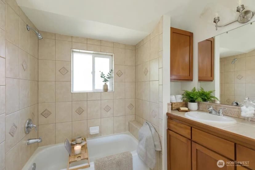 Property photo for 7114 California Avenue Sw, Seattle photo 22