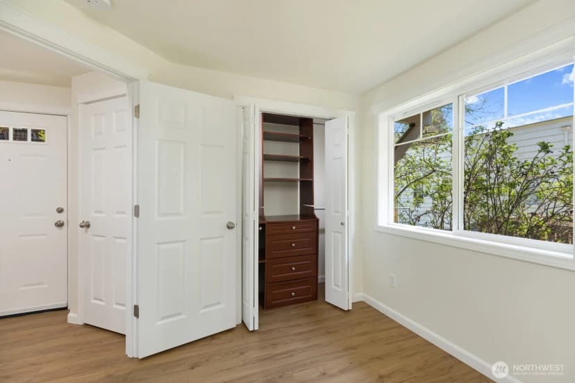 Property photo for 7114 California Avenue Sw, Seattle photo 28