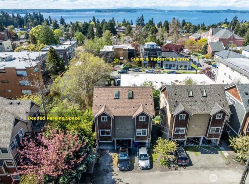 Property photo for 7114 California Avenue Sw, Seattle photo 8